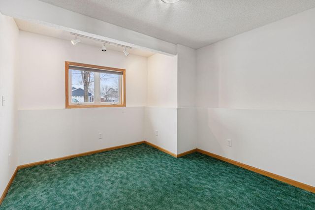 14200 Belfast Court, Rosemount, MN 55068