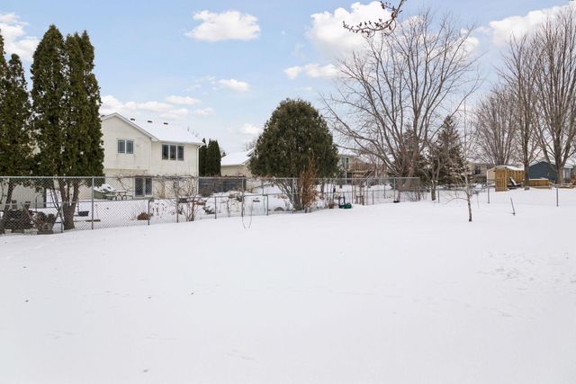 14200 Belfast Court, Rosemount, MN 55068