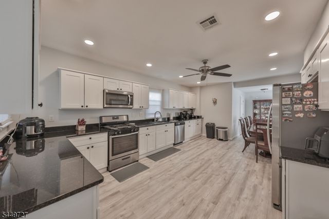 389 Grant St, Phillipsburg Town, NJ 08865