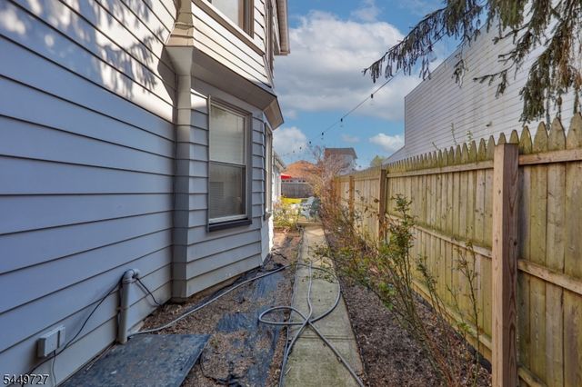 389 Grant St, Phillipsburg Town, NJ 08865