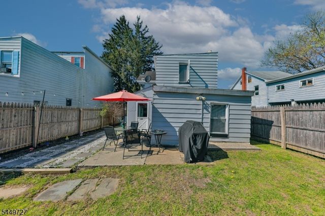389 Grant St, Phillipsburg Town, NJ 08865