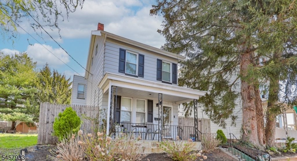 389 Grant St, Phillipsburg Town, NJ 08865