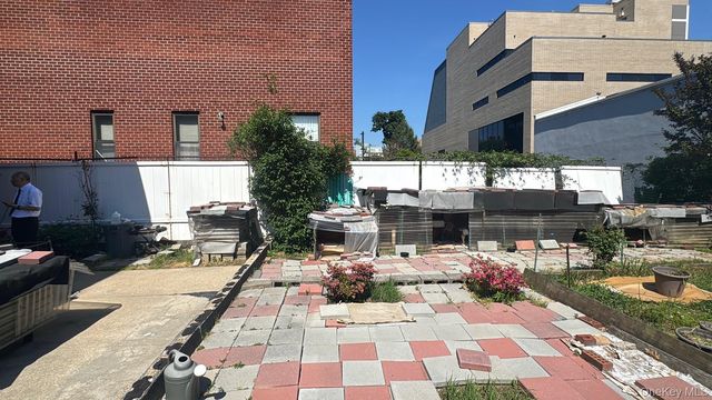 143-16 Franklin Avenue, Flushing, NY 11355