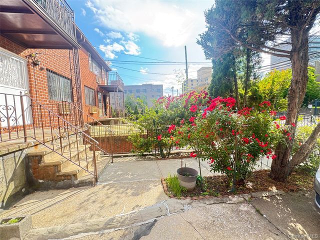 143-16 Franklin Avenue, Flushing, NY 11355