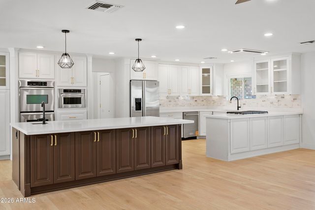 7801 N 16TH Lane, Phoenix, AZ 85021