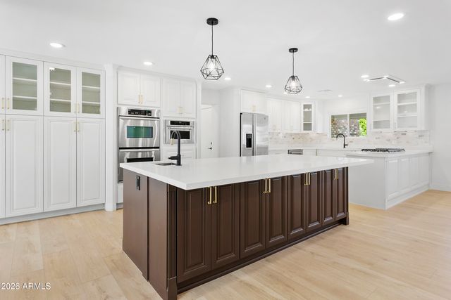 7801 N 16TH Lane, Phoenix, AZ 85021