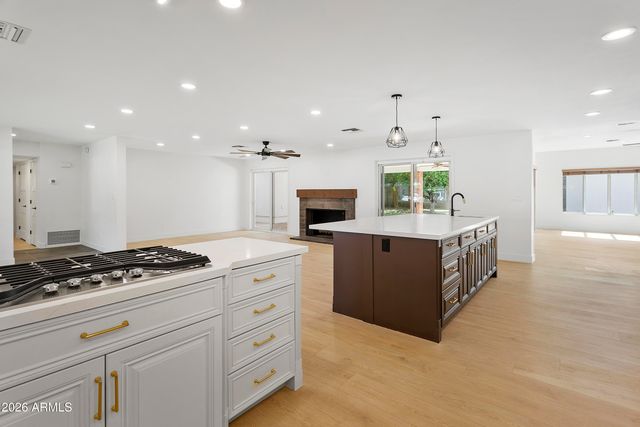 7801 N 16TH Lane, Phoenix, AZ 85021