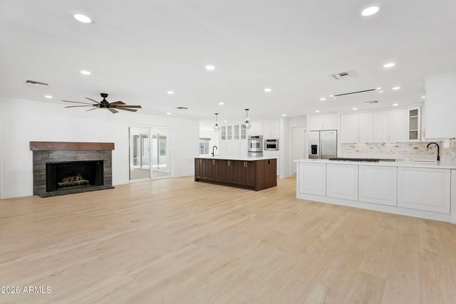 7801 N 16TH Lane, Phoenix, AZ 85021