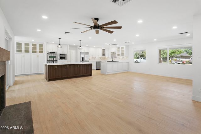 7801 N 16TH Lane, Phoenix, AZ 85021
