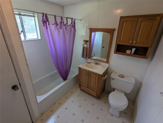 1319 Grace ST, Taylor, TX 76574