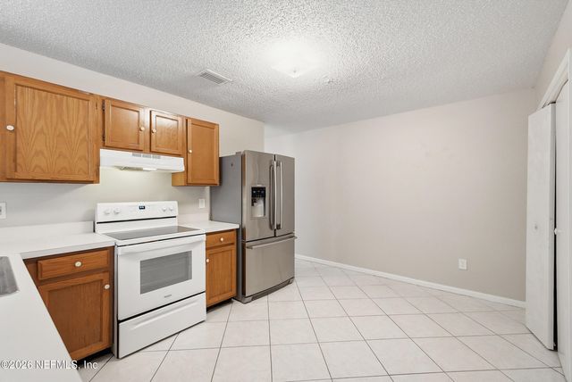 897 CANDLEKNOLL Lane, Jacksonville, FL 32225