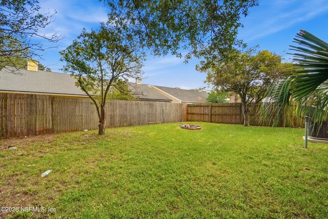 897 CANDLEKNOLL Lane, Jacksonville, FL 32225