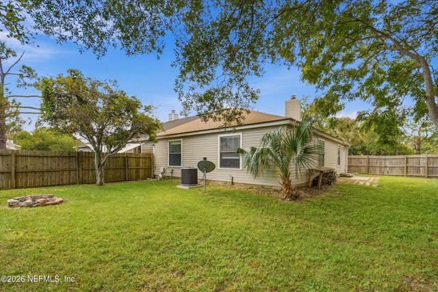 897 CANDLEKNOLL Lane, Jacksonville, FL 32225