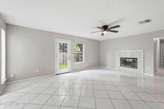 897 CANDLEKNOLL Lane, Jacksonville, FL 32225
