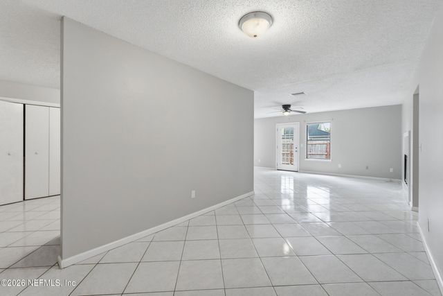 897 CANDLEKNOLL Lane, Jacksonville, FL 32225