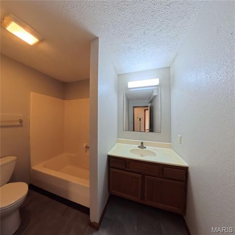 2709 Sassy Lane, Belleville, IL 62226