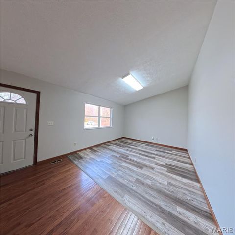 2709 Sassy Lane, Belleville, IL 62226