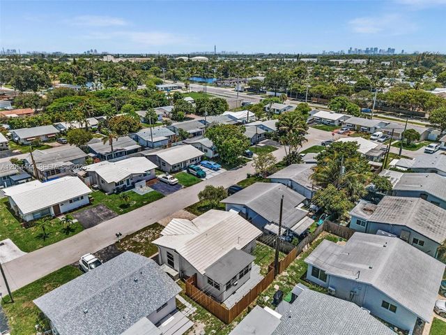 4561 NW 16th Ter, Tamarac, FL 33309