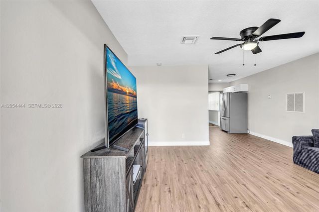 4561 NW 16th Ter, Tamarac, FL 33309