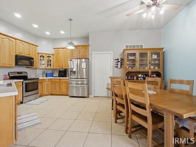 4450 Farmington Road, Gas City, IN 46933