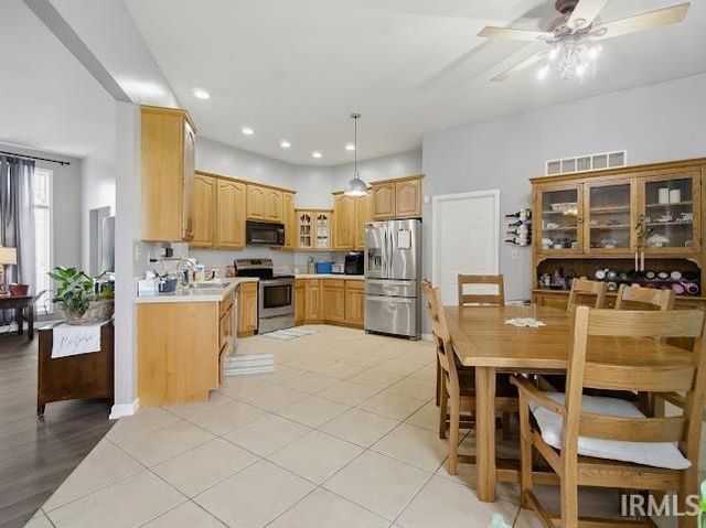 4450 Farmington Road, Gas City, IN 46933