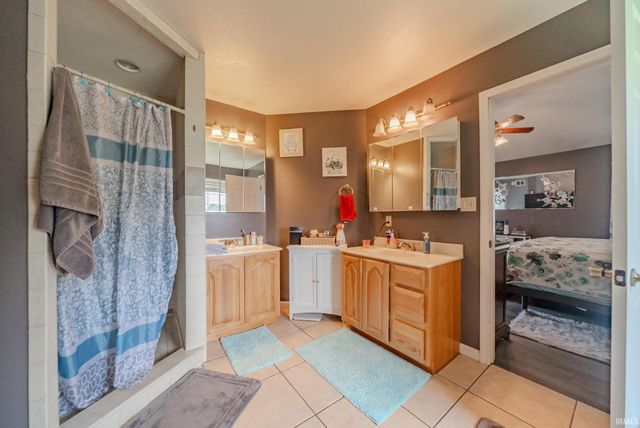 4450 Farmington Road, Gas City, IN 46933