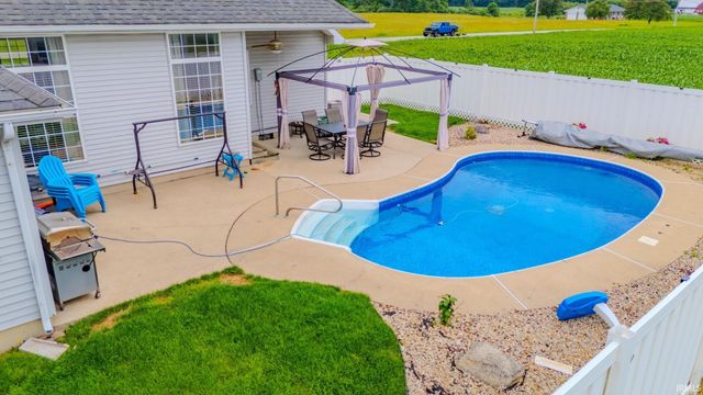 4450 Farmington Road, Gas City, IN 46933