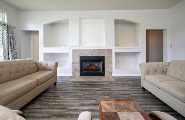 21750 Lakewood Lane, Chandler, TX 75758