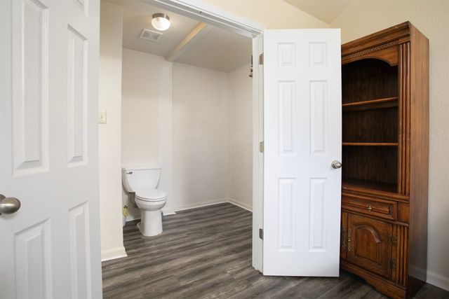 21750 Lakewood Lane, Chandler, TX 75758