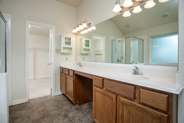 21750 Lakewood Lane, Chandler, TX 75758
