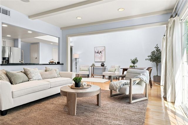 2142 Fallen Leaf, Tustin, CA 92780