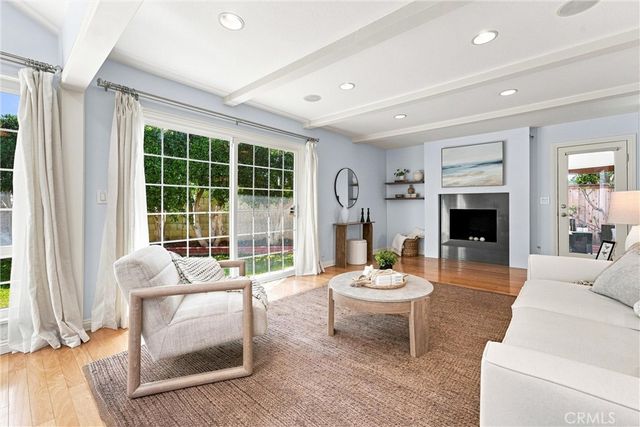 2142 Fallen Leaf, Tustin, CA 92780