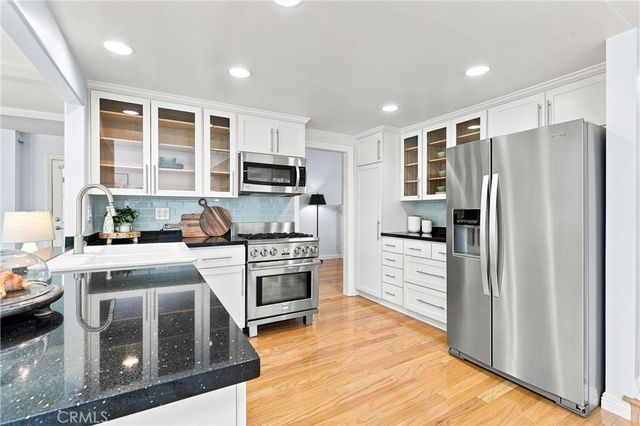 2142 Fallen Leaf, Tustin, CA 92780