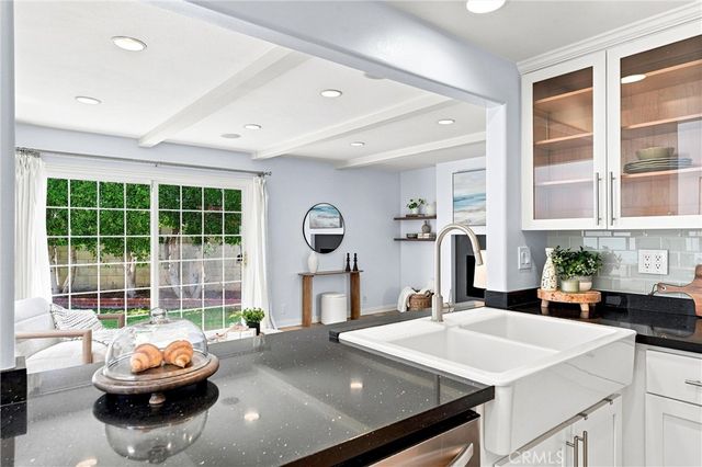 2142 Fallen Leaf, Tustin, CA 92780