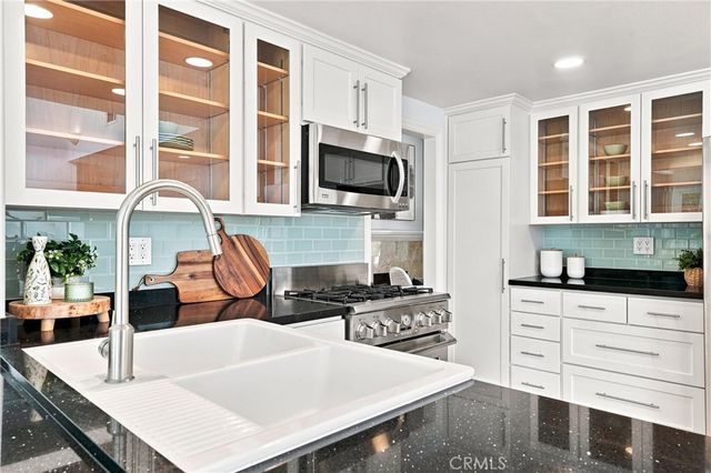 2142 Fallen Leaf, Tustin, CA 92780