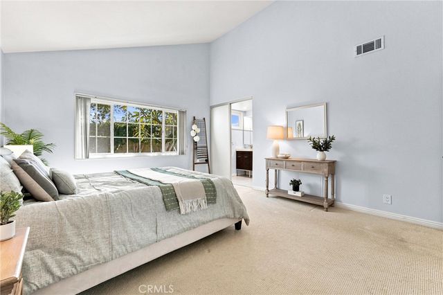 2142 Fallen Leaf, Tustin, CA 92780