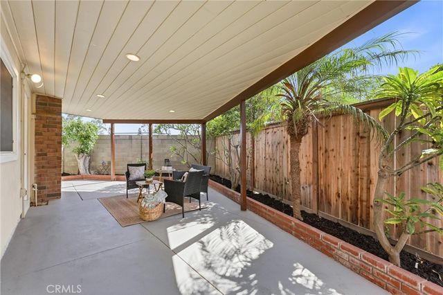 2142 Fallen Leaf, Tustin, CA 92780