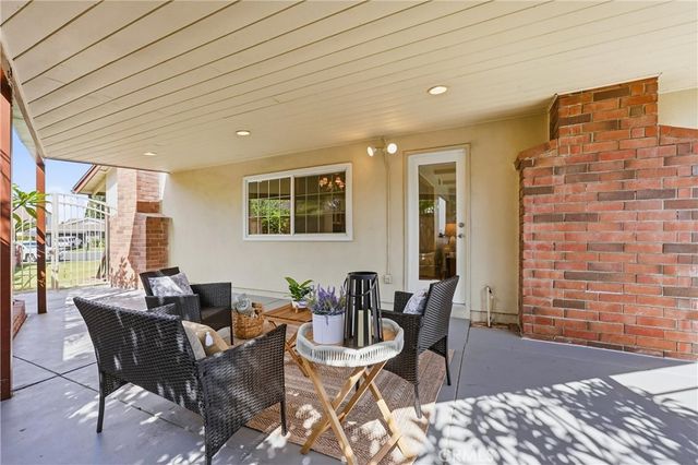 2142 Fallen Leaf, Tustin, CA 92780