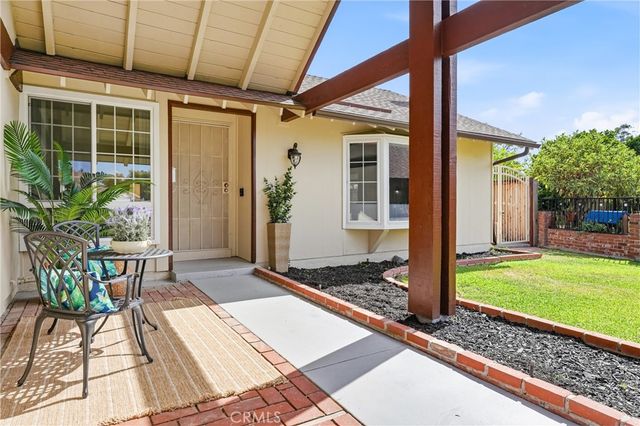 2142 Fallen Leaf, Tustin, CA 92780