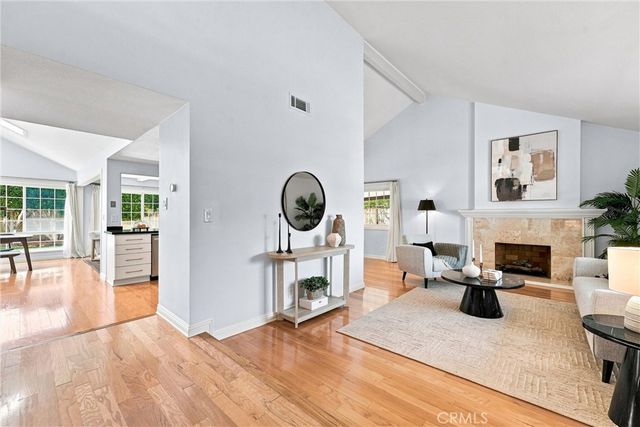 2142 Fallen Leaf, Tustin, CA 92780