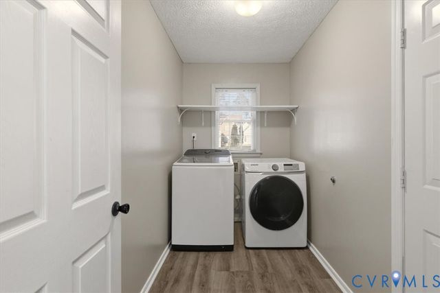 5300 Nairn Ln, Chester, VA 23831