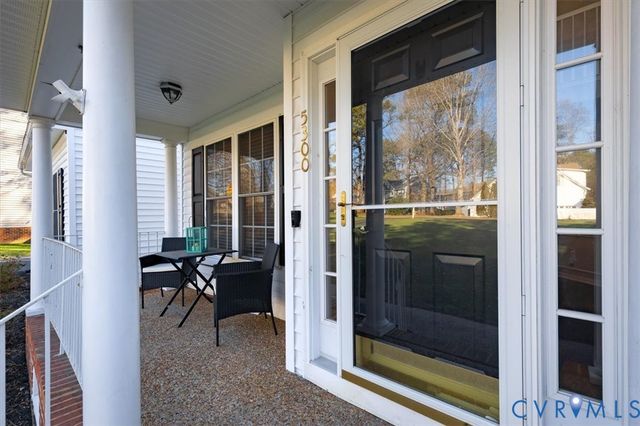 5300 Nairn Ln, Chester, VA 23831