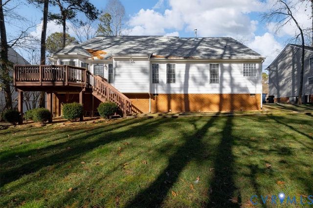 5300 Nairn Ln, Chester, VA 23831