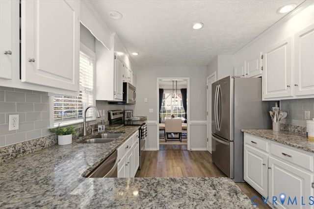 5300 Nairn Ln, Chester, VA 23831