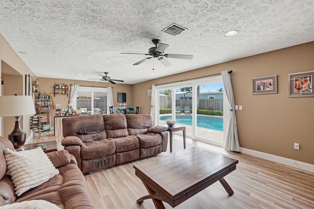 1864 SE Lafayette Street, Stuart, FL 34997