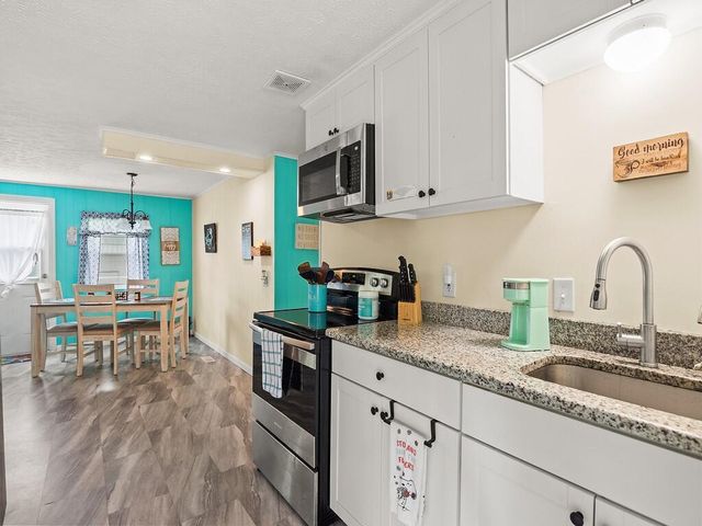 9 SE Kassaba Lane, Port St Lucie, FL 34952