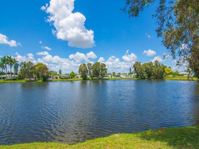 9 SE Kassaba Lane, Port St Lucie, FL 34952