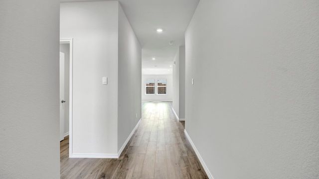 3306 Charleston Drive, Ennis, TX 75119