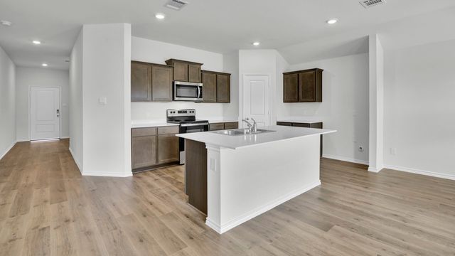 3306 Charleston Drive, Ennis, TX 75119