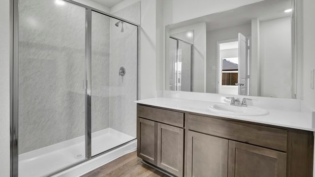 3306 Charleston Drive, Ennis, TX 75119